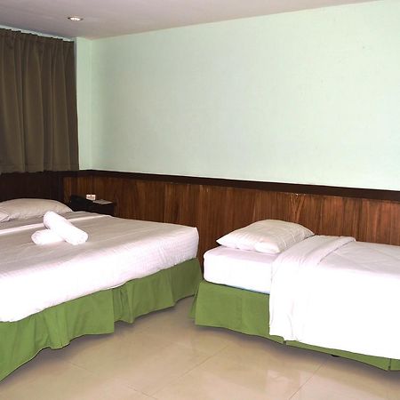 Alu Hotel Davao Exterior photo