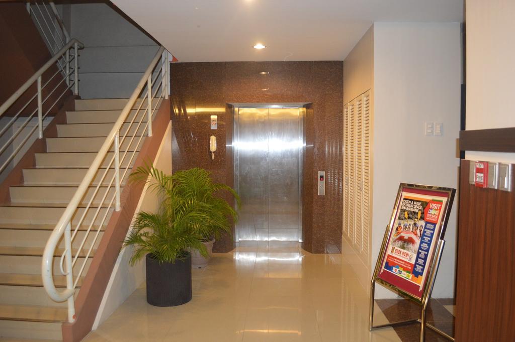 Alu Hotel Davao Exterior photo