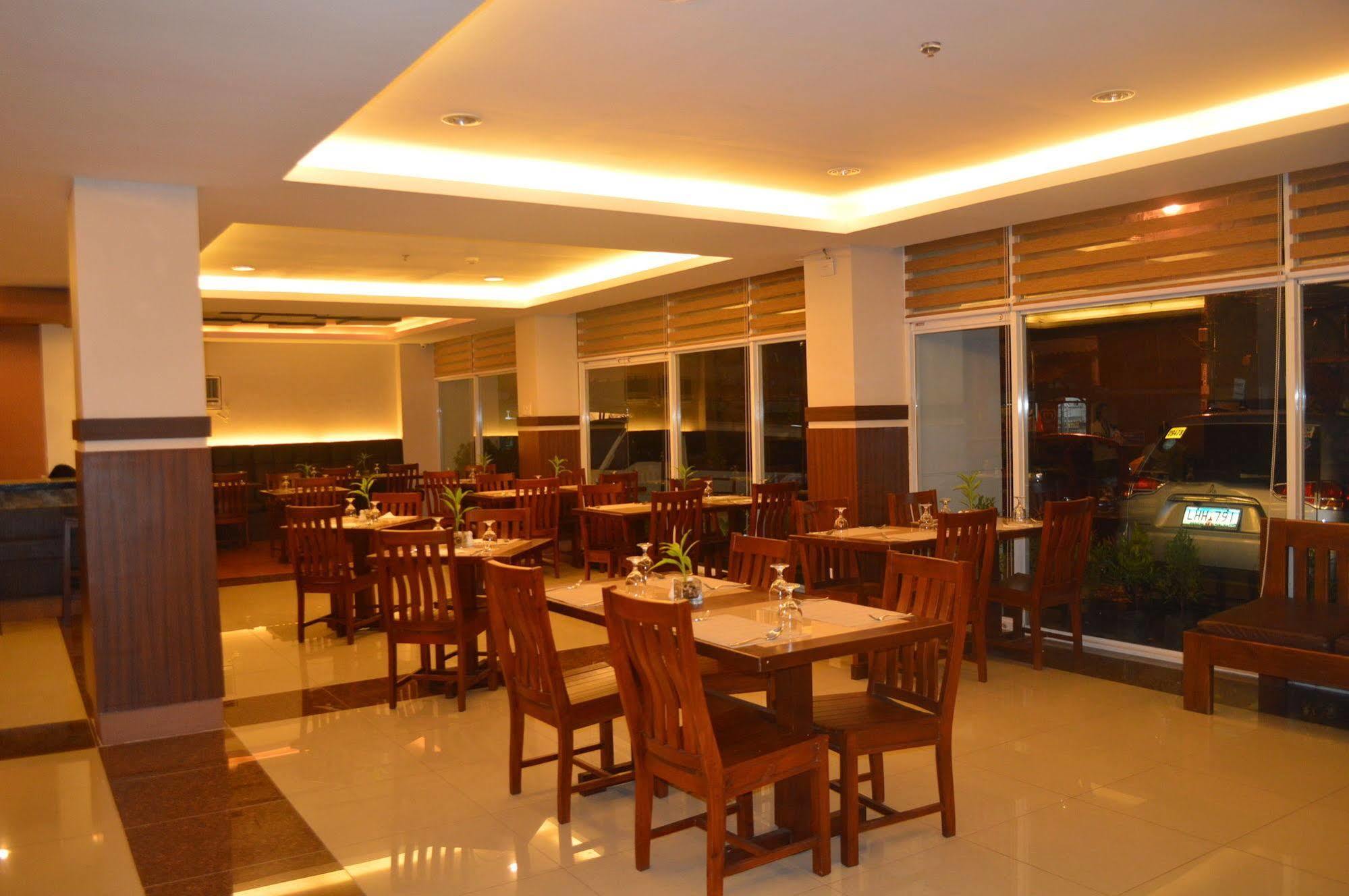 Alu Hotel Davao Exterior photo